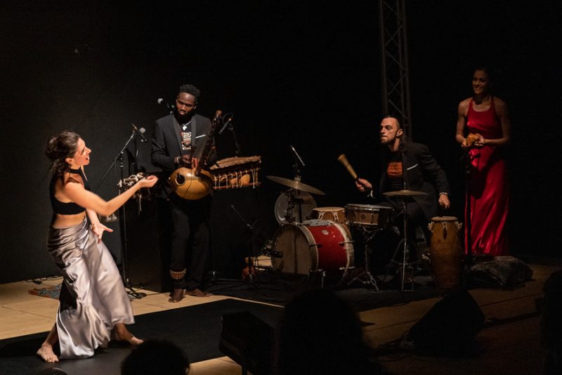 Roberto Castello . MBIRA